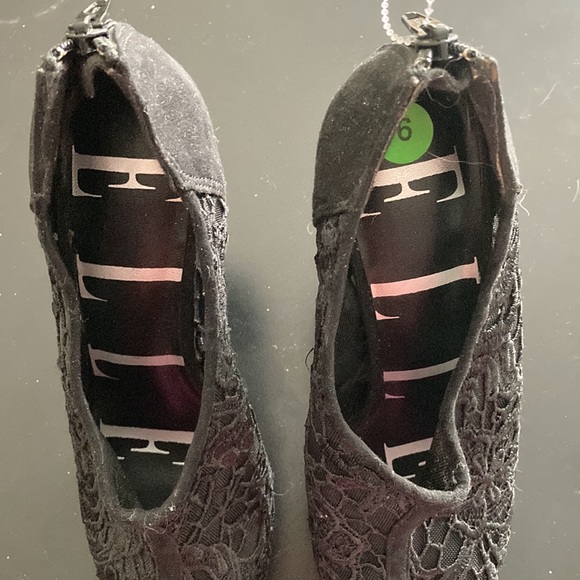 Elle platform black lace and suede open toe heels, size 6 - Picture 4 of 6